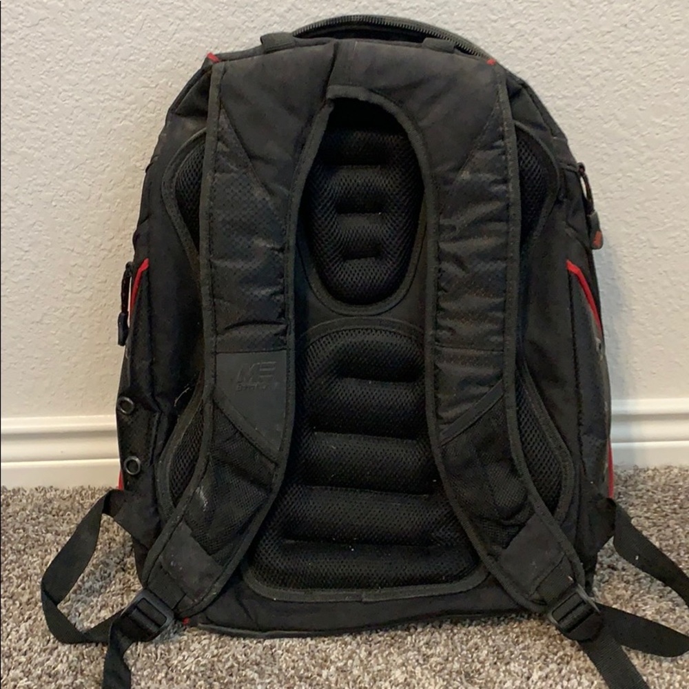 Laptop backpack - Picture 3 of 3